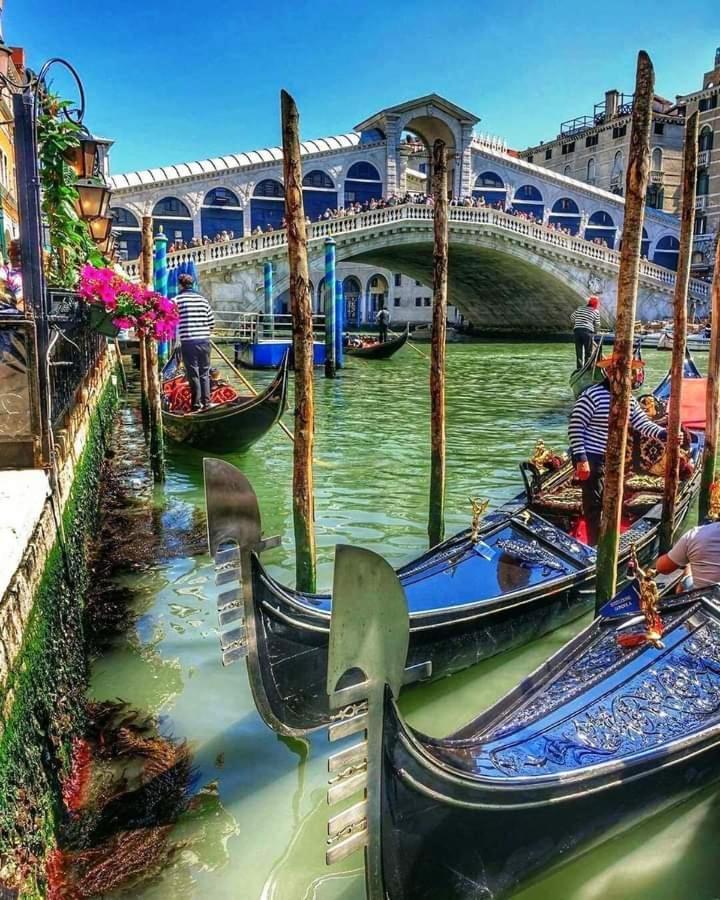 Alloggio Rialto View Pensión Venecia